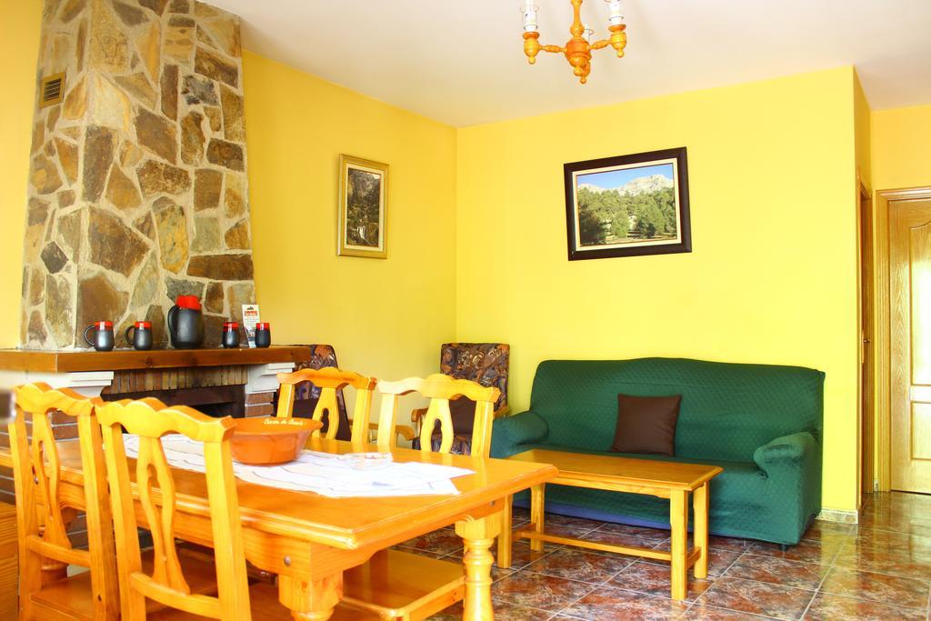 Residencial Los Robles Arroyo Frio Ruang foto